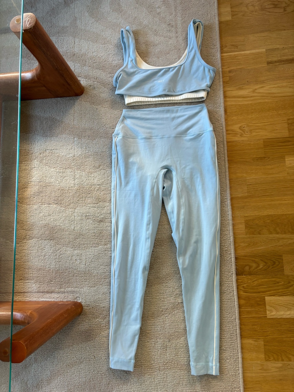 Set Active Light Blue Leggings & layered Sports Bra Set - Women